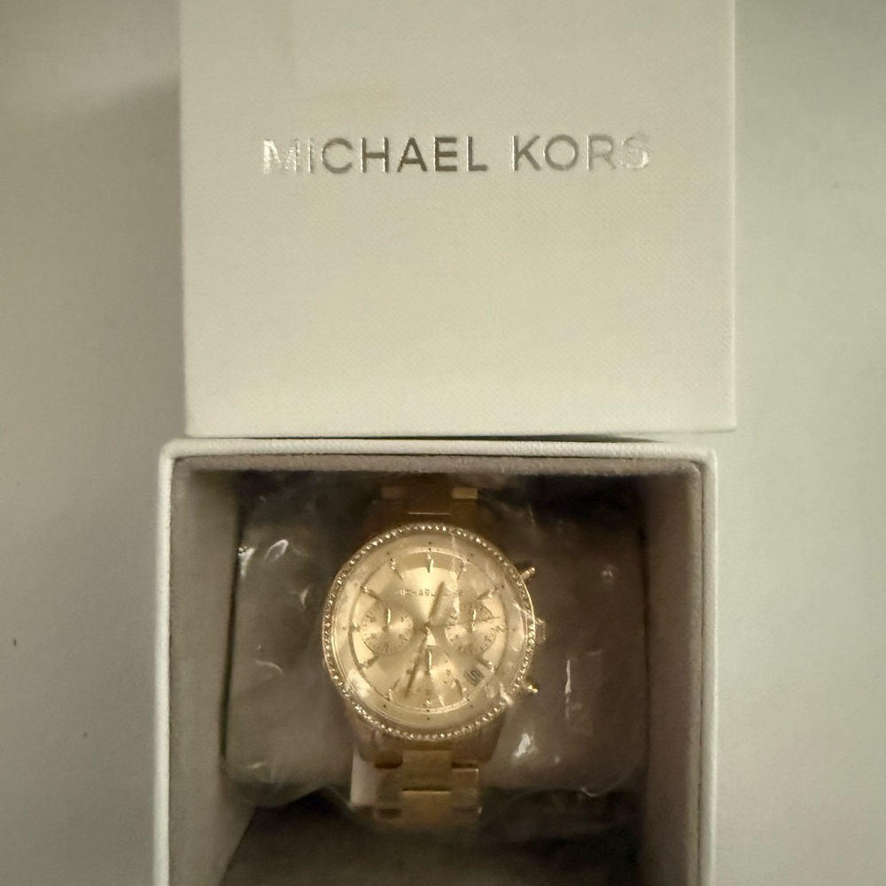 Michael Kors Bryant Chronograph Gold-Tone Stainless Steel/Crystal Women’s Watch - Picture 7 of 7